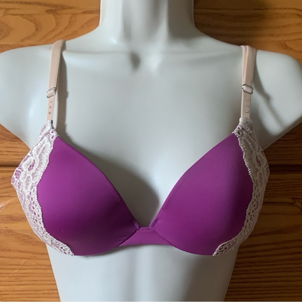 Fredericks of Hollywood playboy Purple Lace Trim Bra